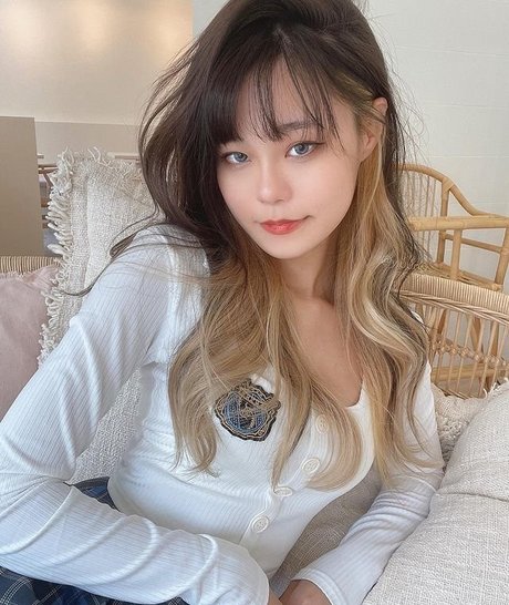 asiatische pawg-onlyfans erwachsene galerie