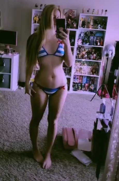 vollbusige onlyfans nacktheit kunst galerien