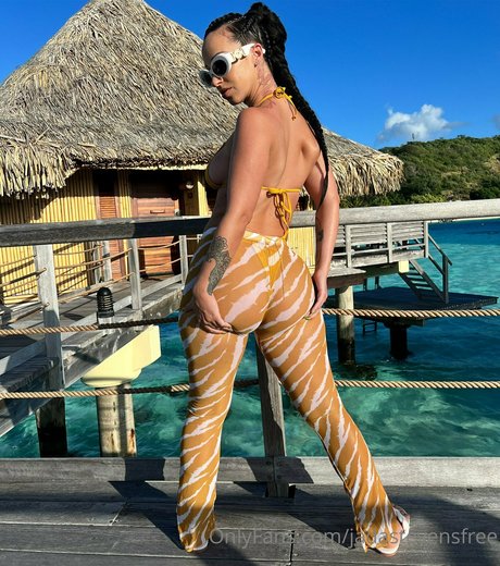 schwarze shemale-onlyfans erotische hübsche archiv