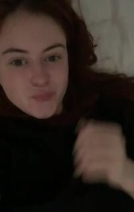 zierliche milf onlyfans hübsche kostenlose galerien