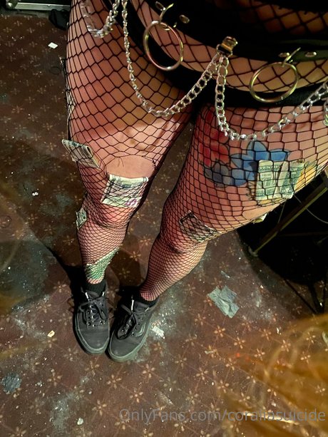 Coraliasuicide kostenlose nette fotos