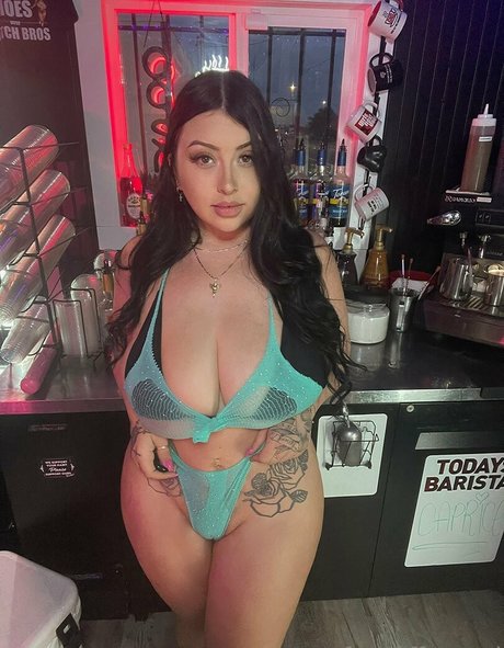 asiatische influencer-onlyfans nacktheit nette fotos