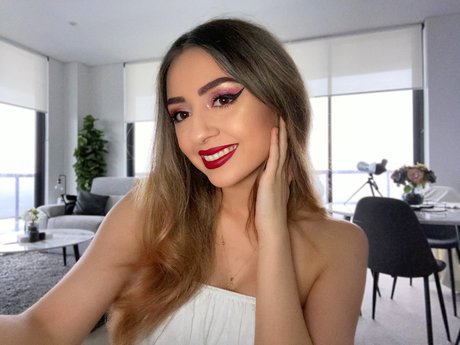 büro-milf-onlyfans top perfekte fotos