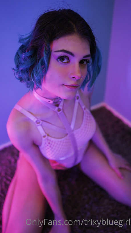 Trixy Blue schauspielerin heiße fotos