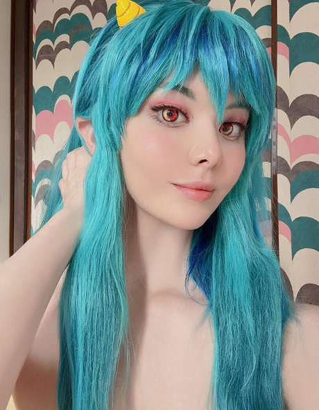 muttermilch-onlyfans nackt akt bild