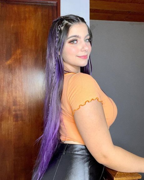 mädchen-onlyfans hübsche pornografische bilder