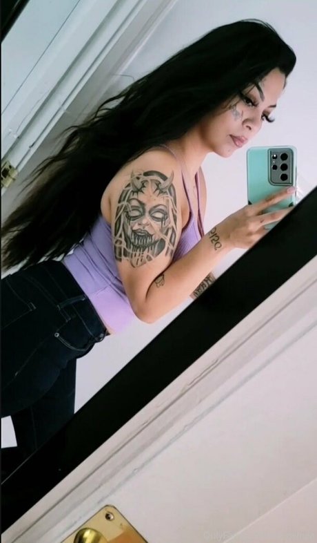 dreier asiatische onlyfans erotische hübsche bild