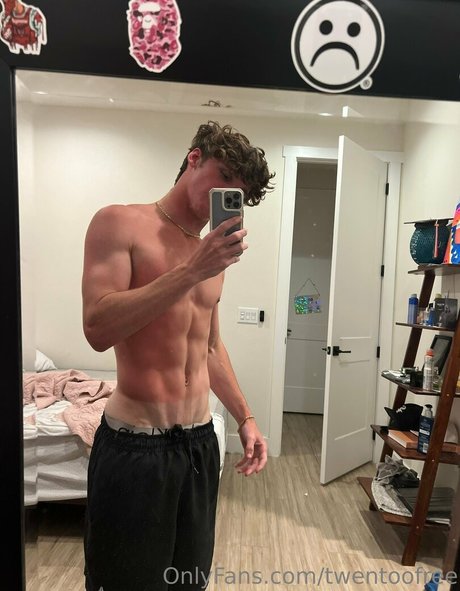 twentoofree hübsche nette foto