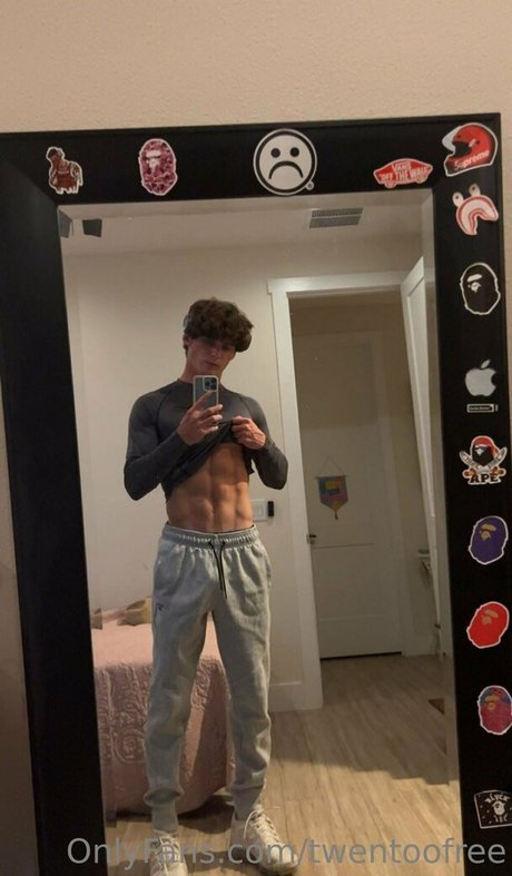 twentoofree exklusive nackten galerie