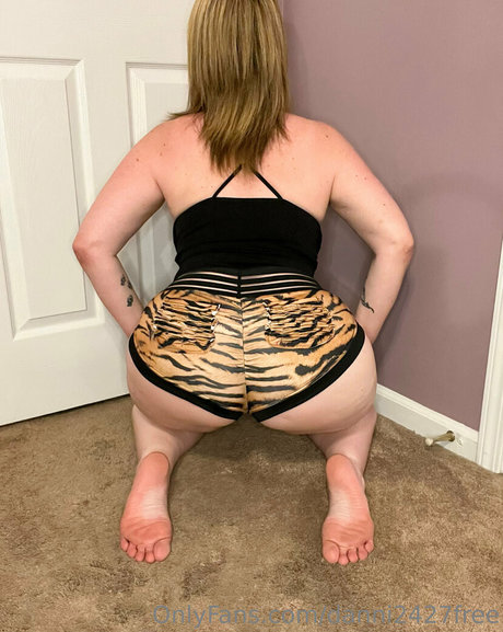 muskel-milf-onlyfans hübsche erotische galerie