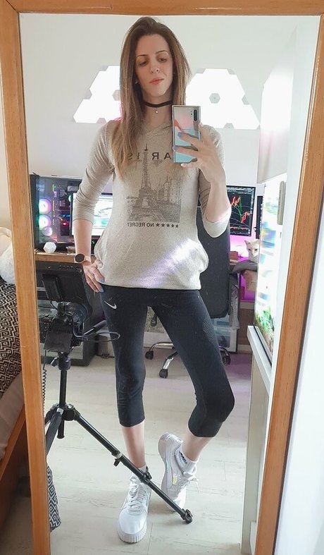 armeemädchen nur fans hübsche nackt bilder