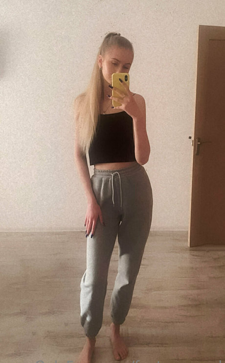 vollbusige reife onlyfans xxx kunst galerie