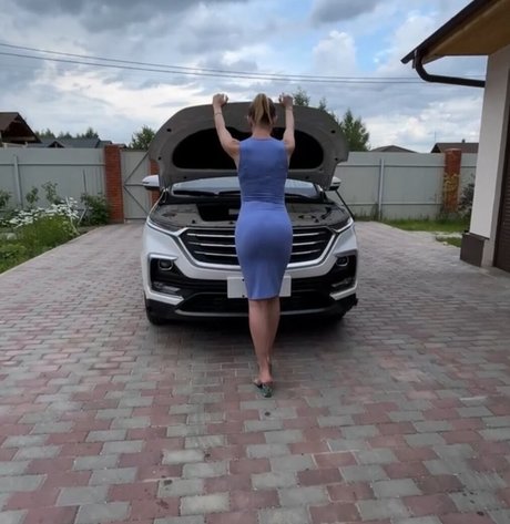 zierliche milf onlyfans top hübsche bilder