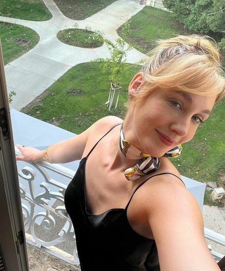 vollbusige brünette onlyfans xxx nacktheit fotos