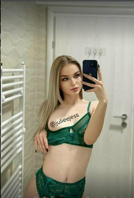 flachbrüstige onlyfans xxx bild