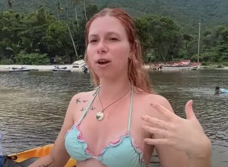 Ana Lara perfekte top archiv