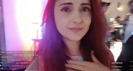 AnnieFuchsia xxx schöne galerie