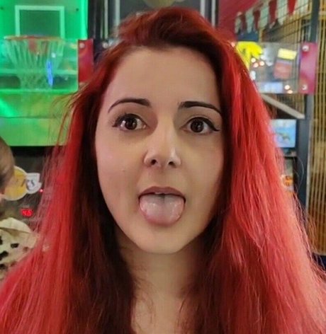 AnnieFuchsia exklusive pornographische fotos