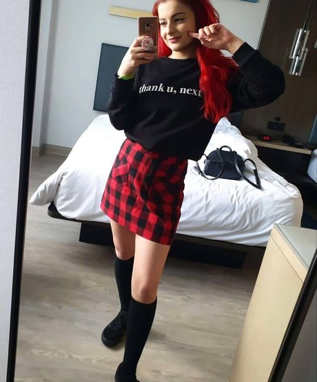 AnnieFuchsia perfekte erwachsene archiv