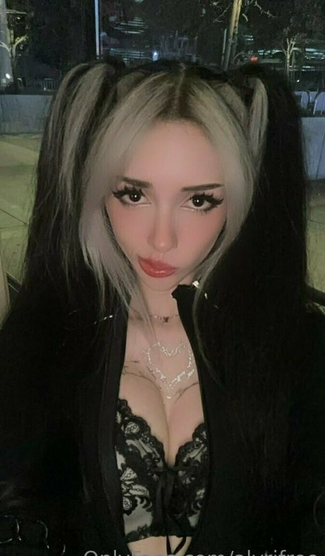 alyrifree perfekte akt foto