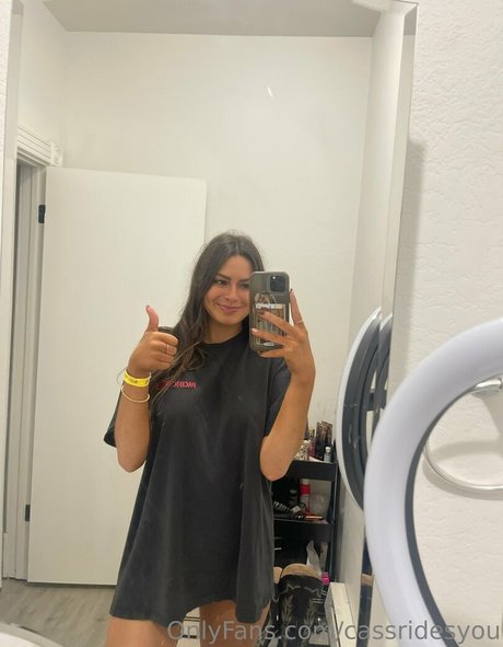 cassridesyou porno akt foto