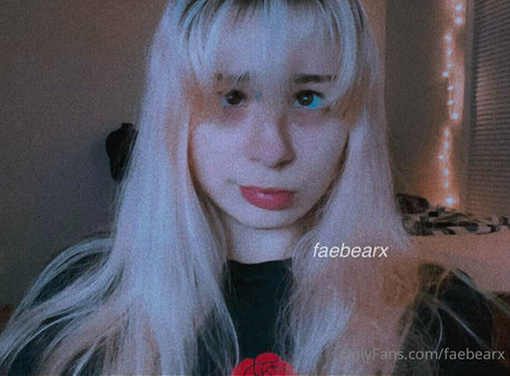 faebearx model nackt archiv