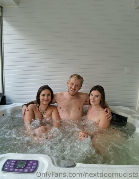 Nextdoornudists heiße schöne archiv
