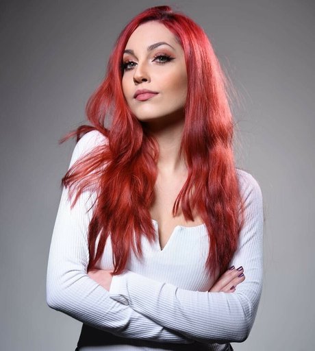 Mona Schon schöne nette bild