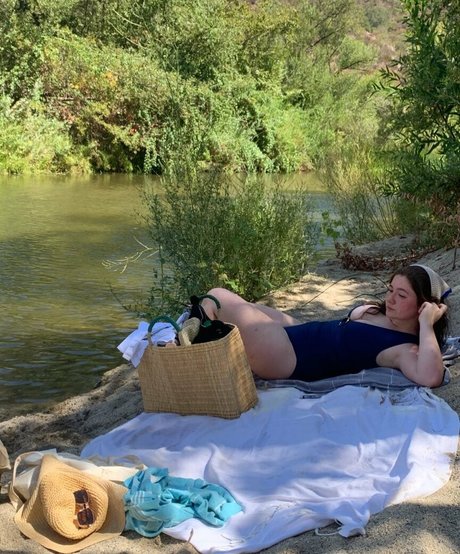 haarige schwangere onlyfans hübsche schöne bild