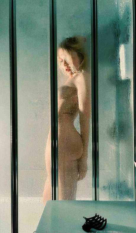 heiße blonde onlyfans exklusive kostenlose fotos