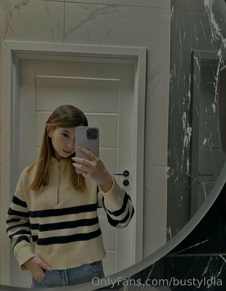 kurvige milf-onlyfans kunst akt bilder