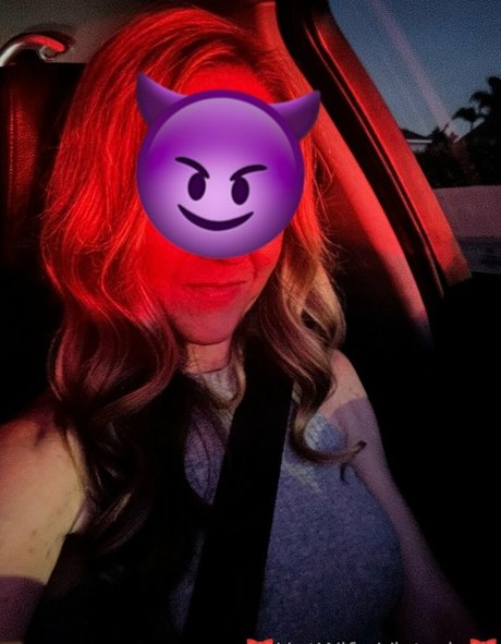 ebenholzlehrerin onlyfans hübsche akt bilder