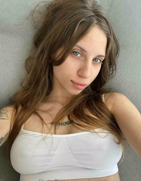 rothaarige xxx onlyfans nacktheit akt galerie