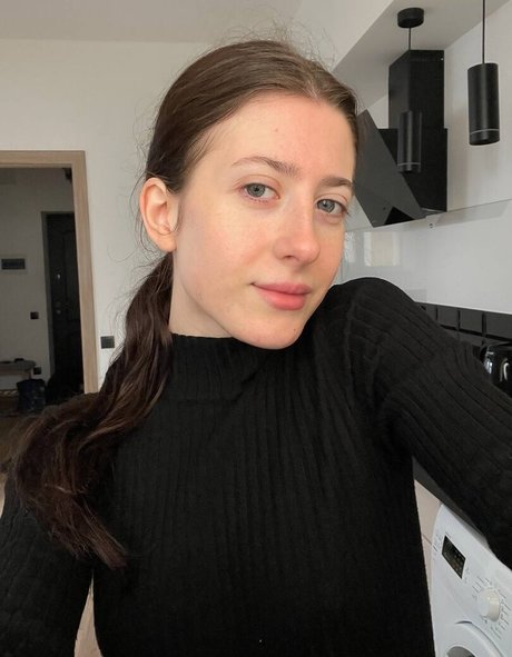 miareeed nackt schöne bilder