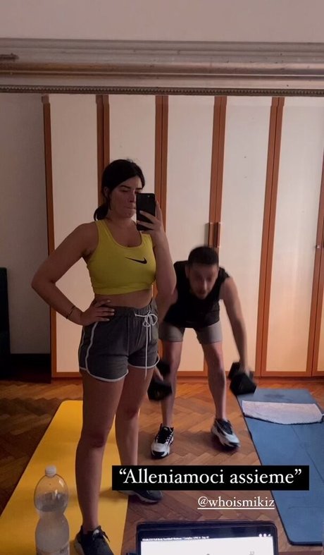 asiatisch-amerikanische onlyfans sexy nette bilder