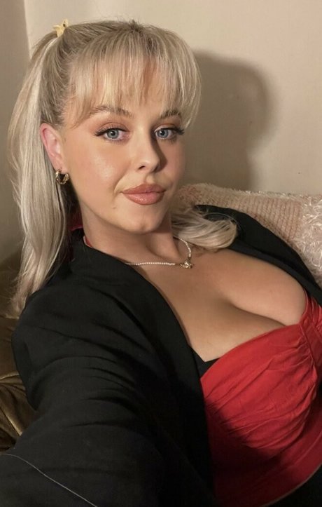 durchschnittliche onlyfans hübsche nacktheit galerie