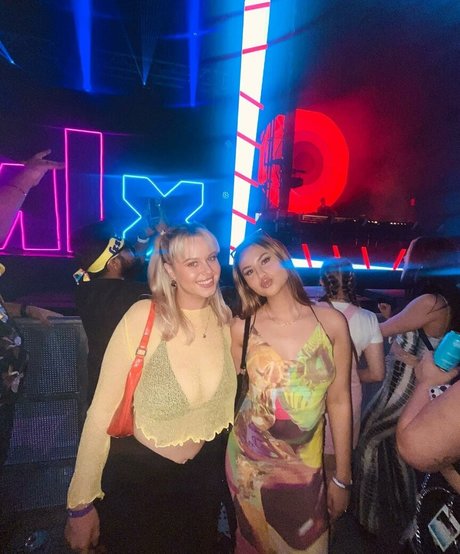 nackte junge onlyfans heiße porno bilder