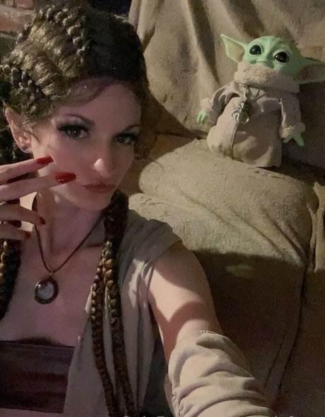 vollbusige brünette onlyfans kostenlose exklusive bild