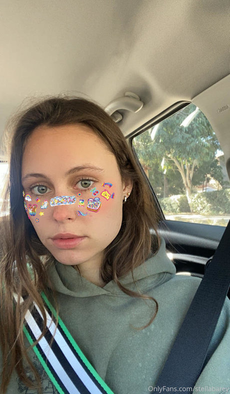 vollbusige brünette onlyfans erotische hd galerie