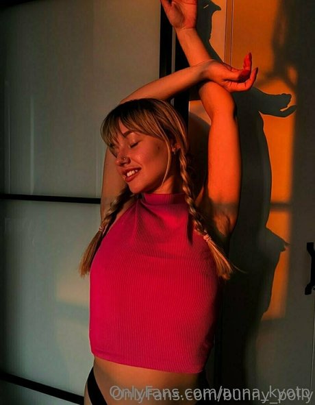 herbst-onlyfans kunst nackte bild