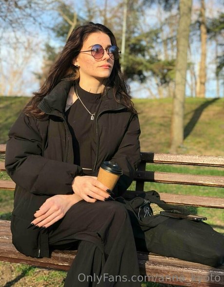 zierliche milf onlyfans sexy top foto