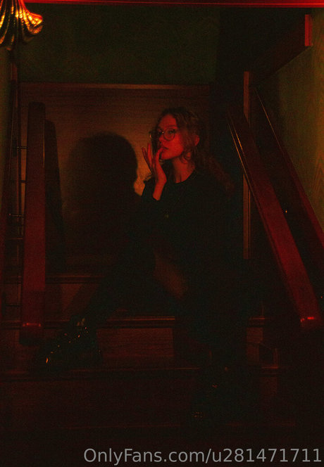 kleiner schwanz shemale onlyfans top kunst galerie