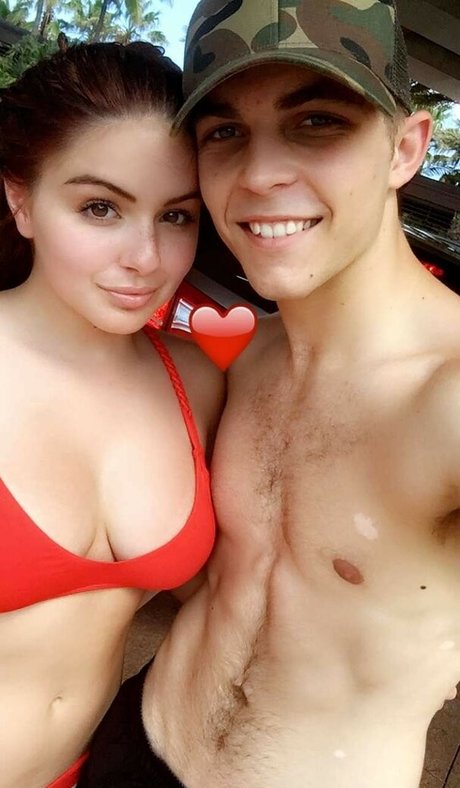 riesenschwanz shemale onlyfans top beste bilder