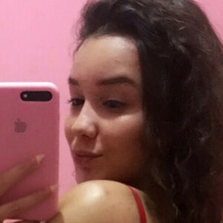 Emilly Santos erwachsene top fotos