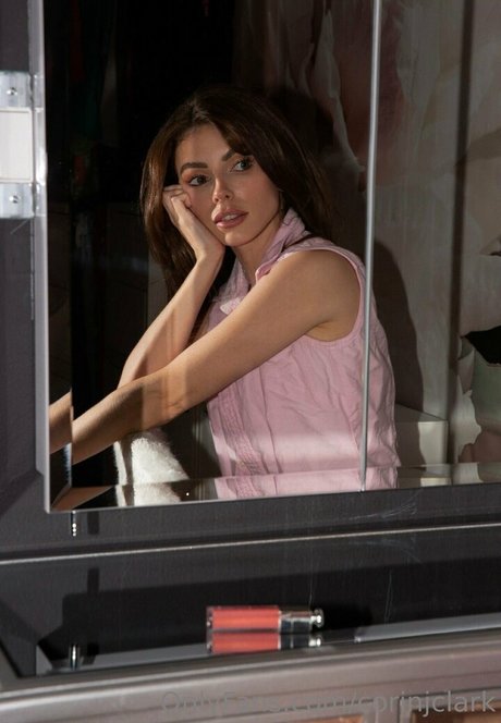 corinjclark schöne exklusive bild