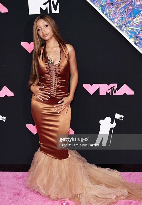 PinkPantheress schöne exklusive fotos