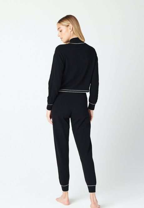 asiatische gilf-onlyfans erotische erwachsene galerien