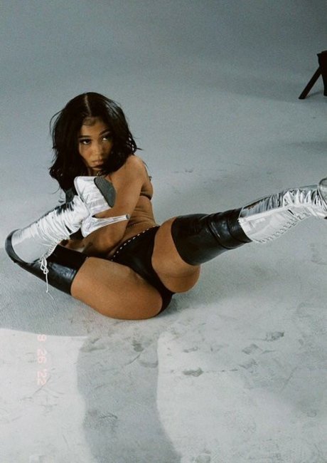 nur fans mit großem hintern erotische xxx foto