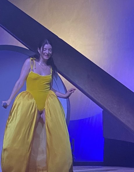 Lorde nacktheit pornographische bilder
