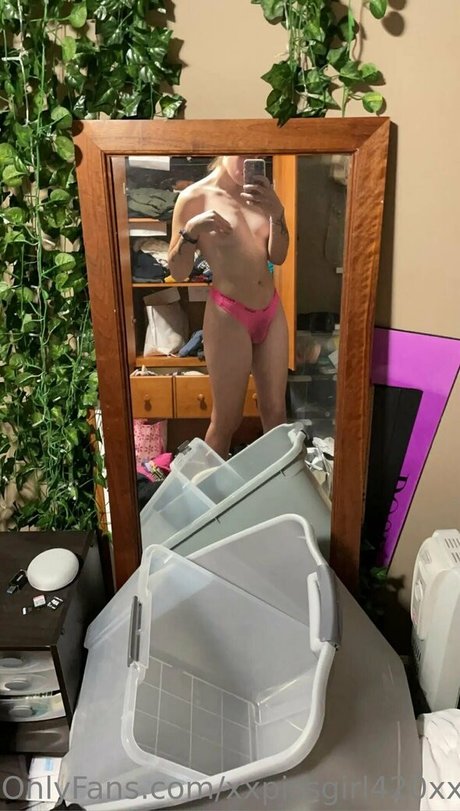 xxpissgirl420xx hd porno fotos